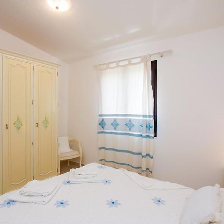 Casa Vacanze Zefiro Orosei Luaran gambar